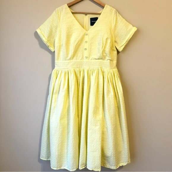 ModCloth Yellow Dress. Women’s size 16. Fit and Flare - Fully Lined. Like New!!! - Picture 2 of 12